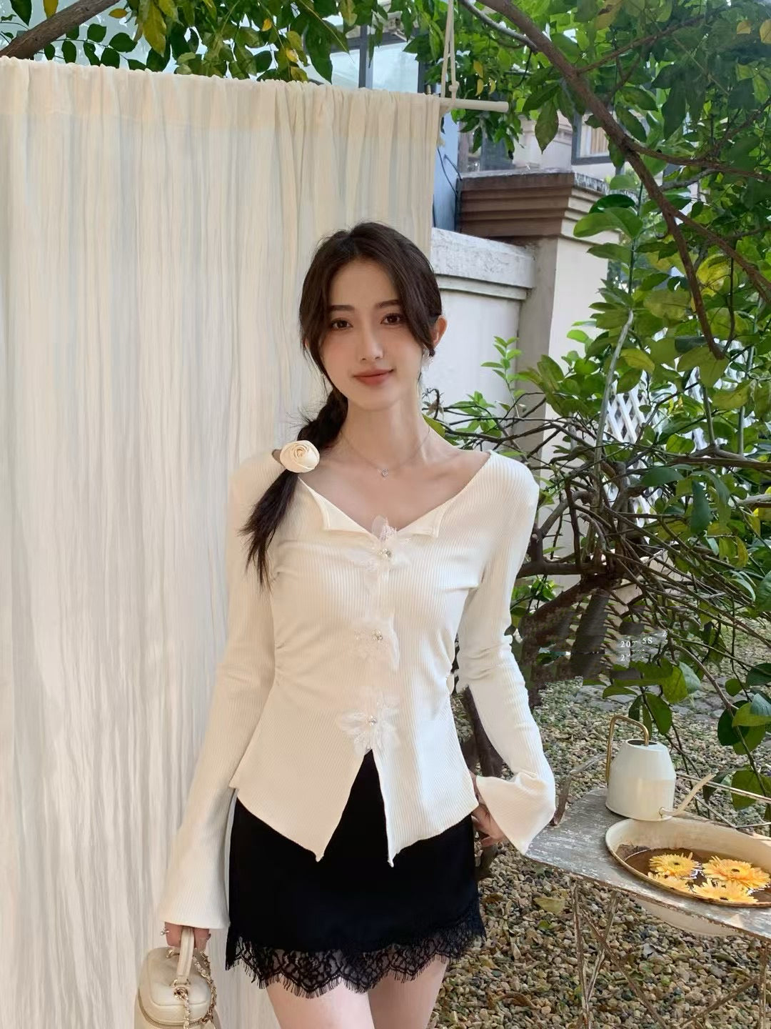 SY LACE PEARL PETAL TOP