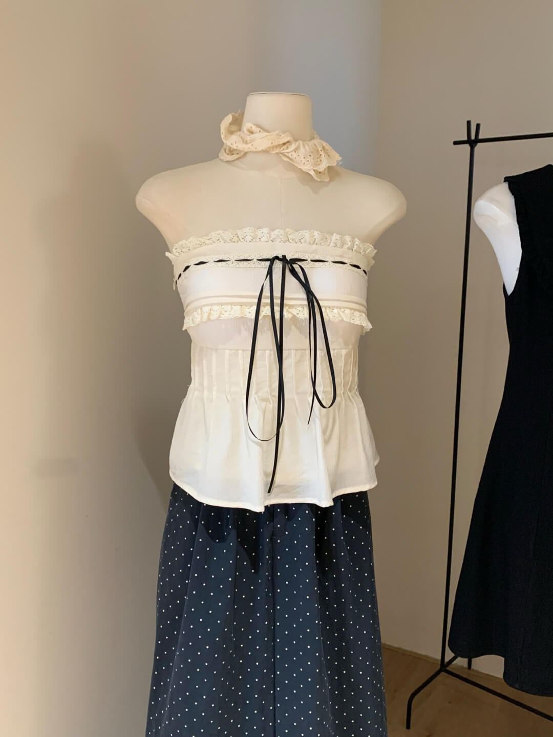 WG YEONA PADDED TOP