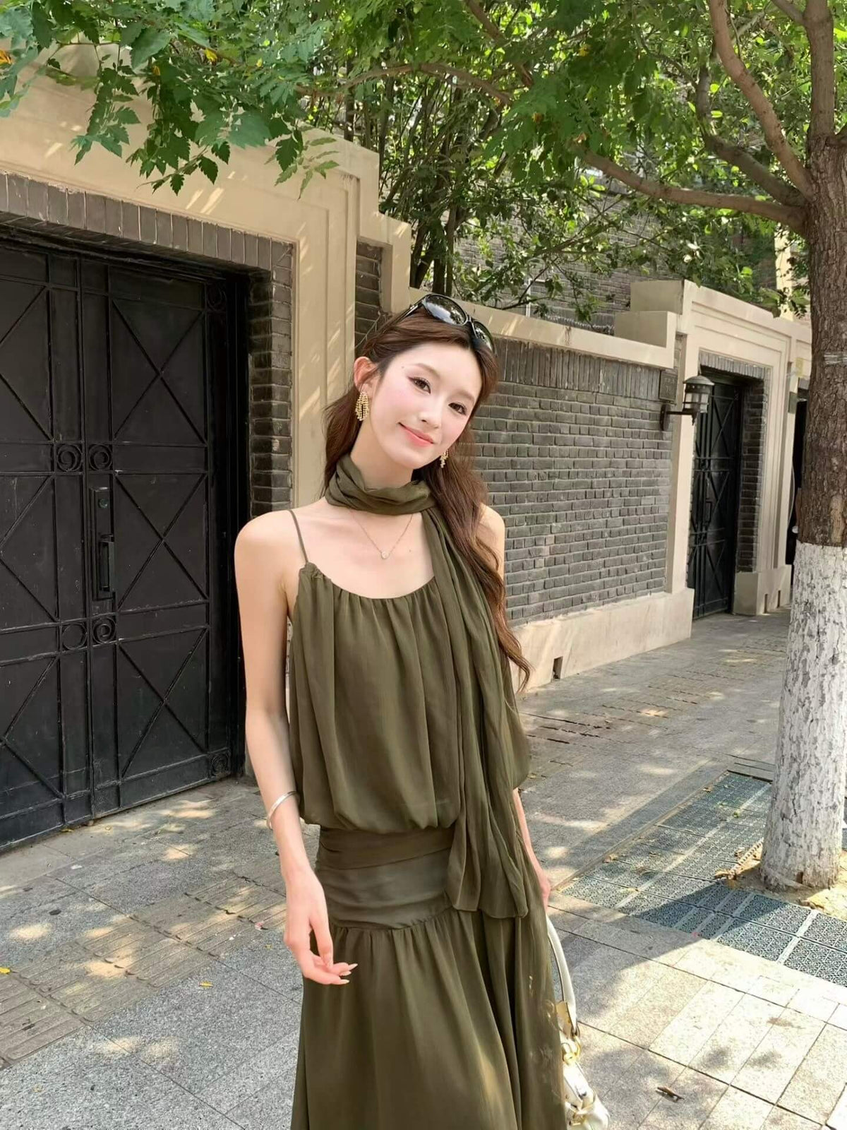 SHINIA SLEEVELESS TOP