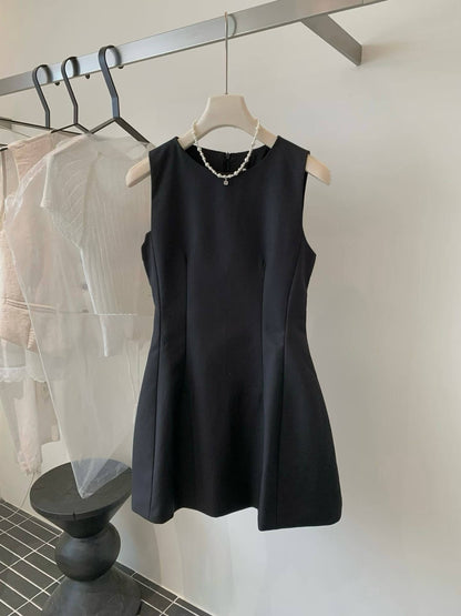 MONRAE DRESS