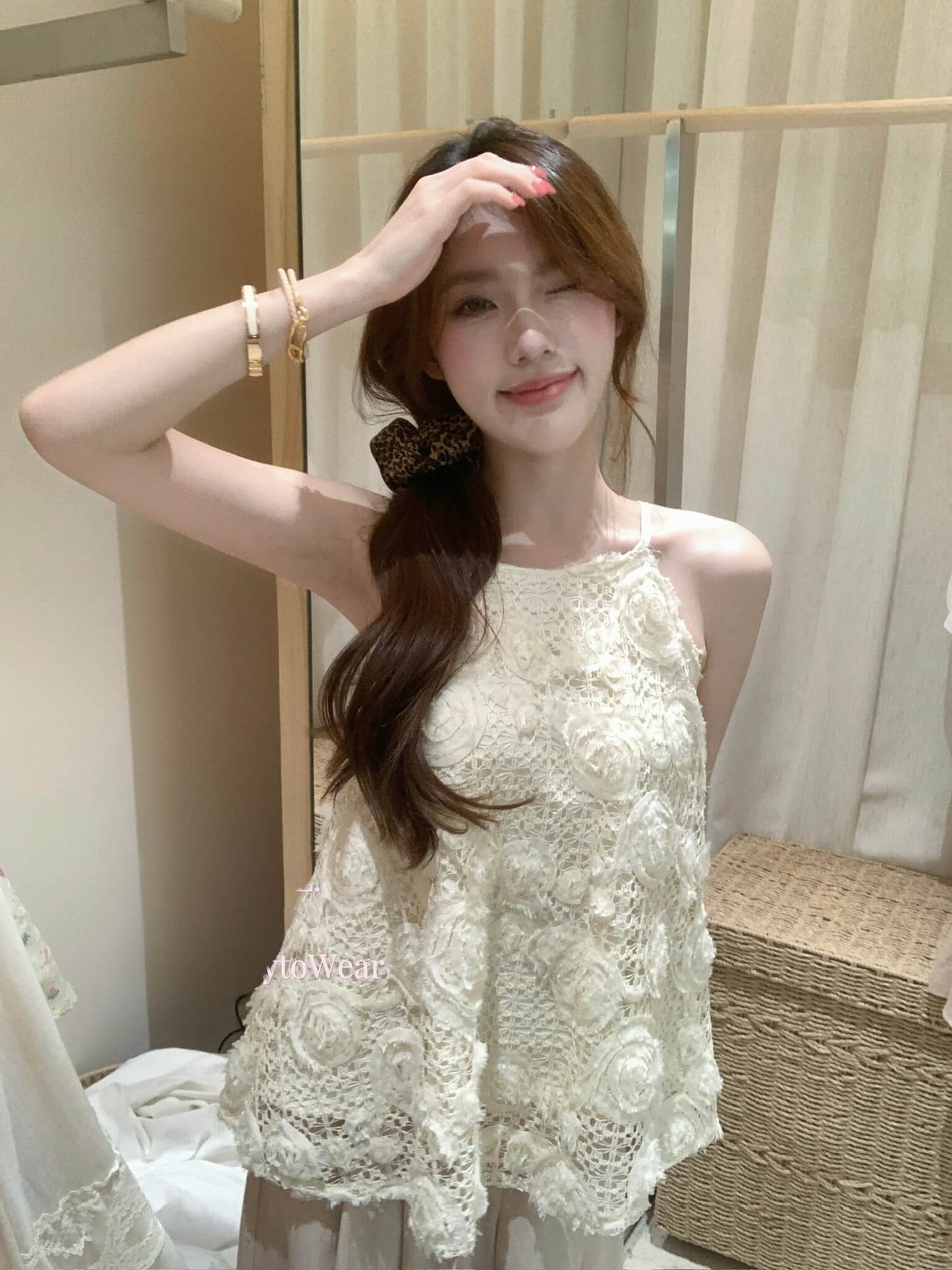 AS TABBY TOP