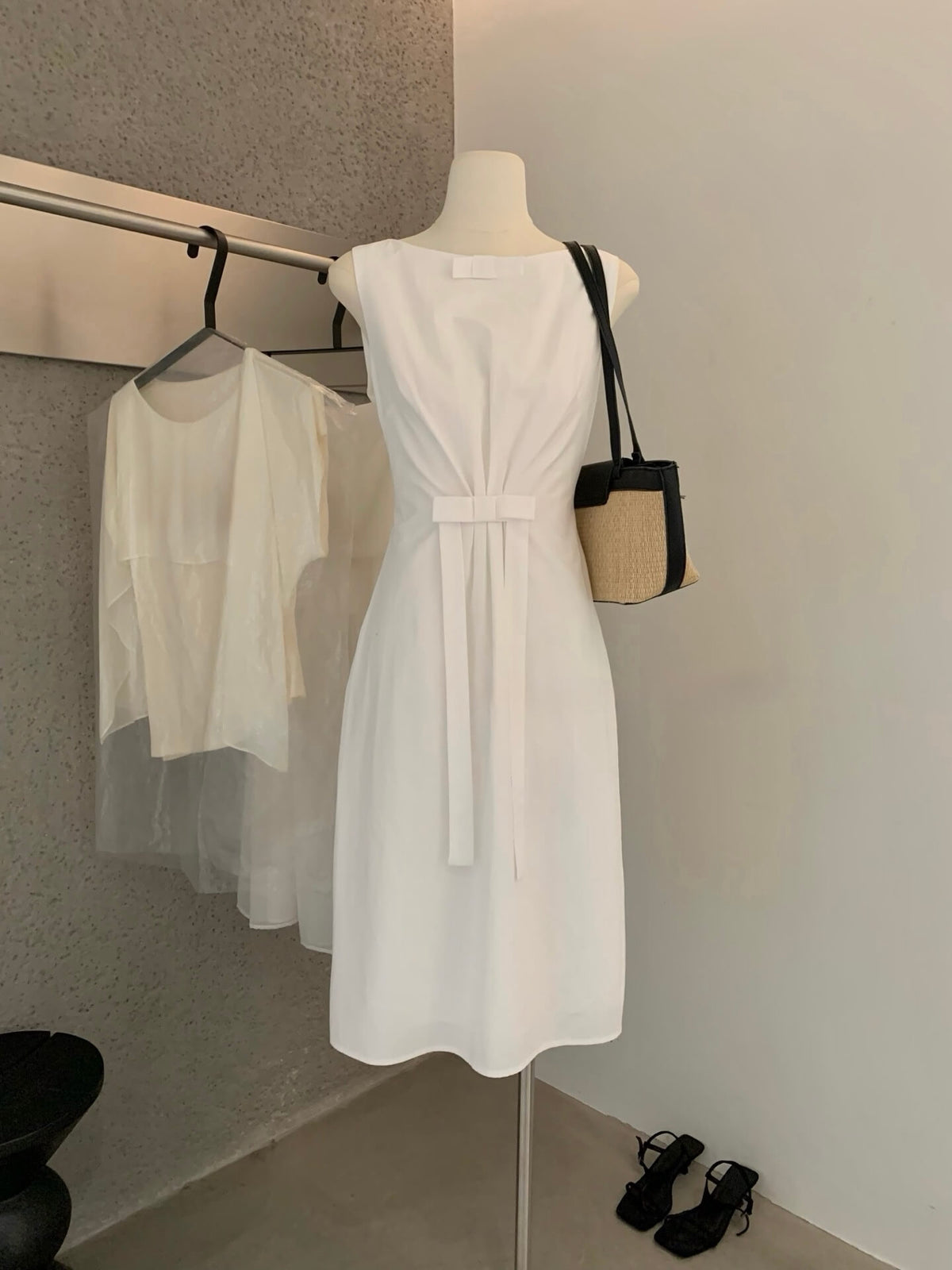 MINJI DRESS