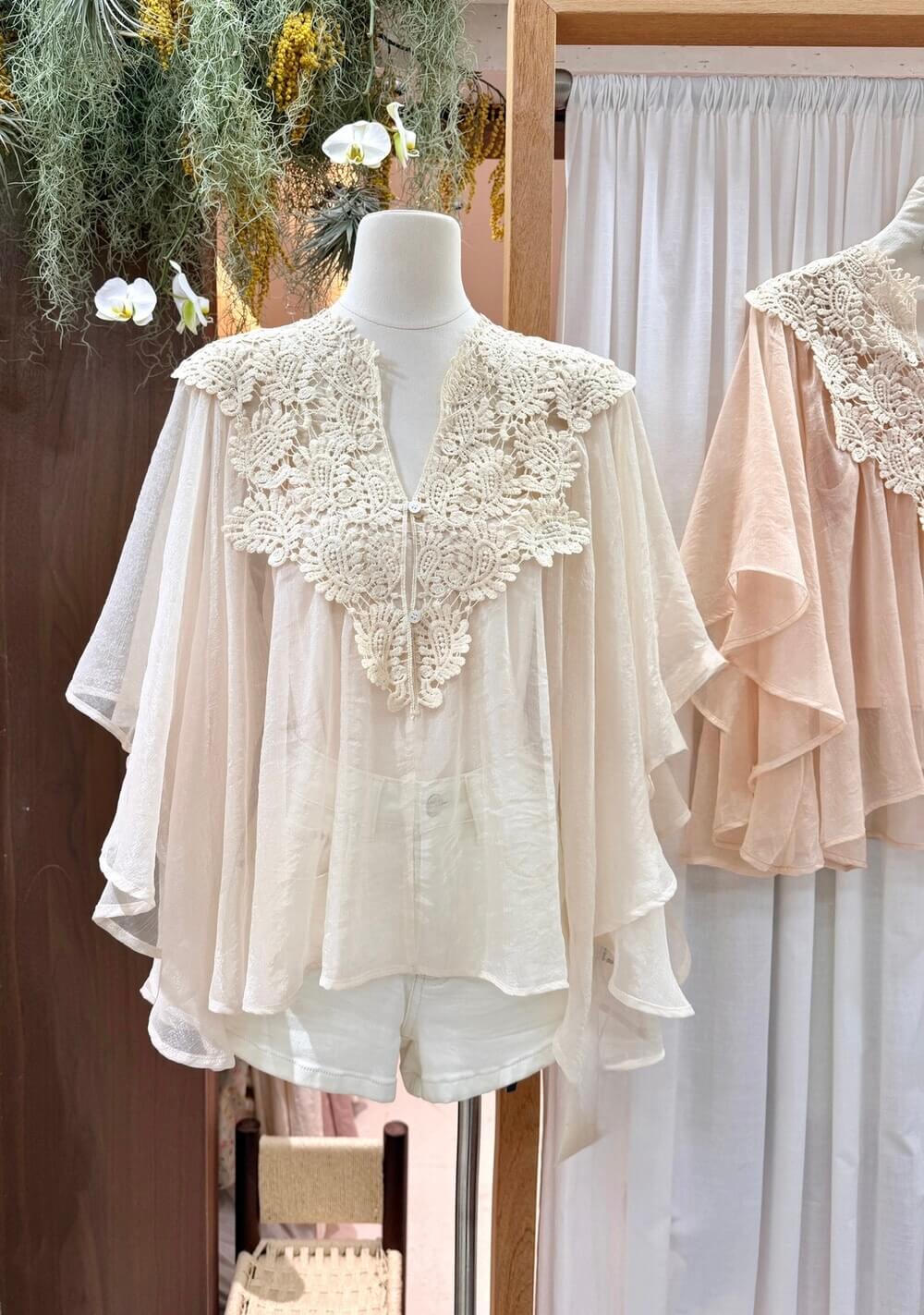 AS HAKO BLOUSE TOP