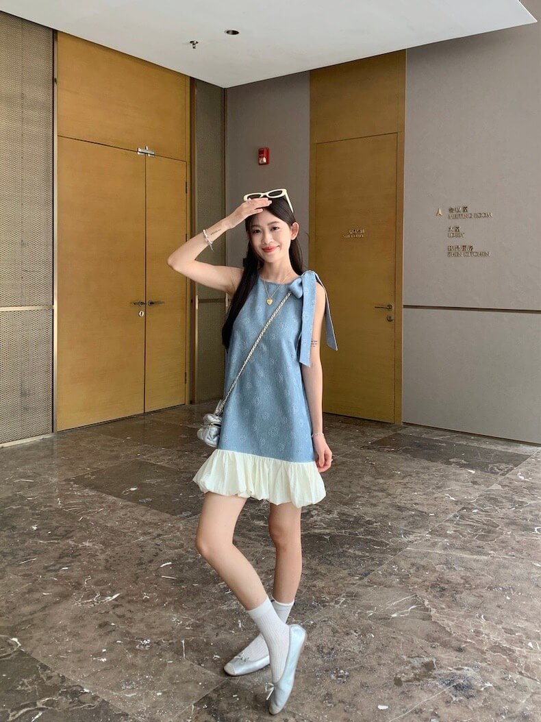 YJ ROSE DENIM DRESS