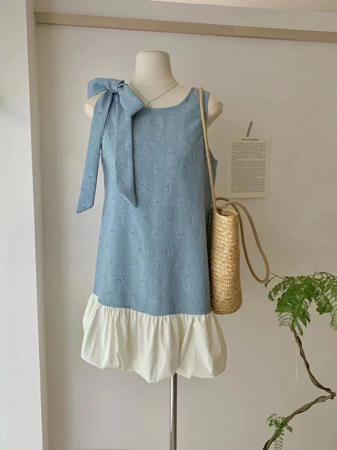 YJ ROSE DENIM DRESS